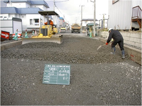 05.路盤工敷き均し状況